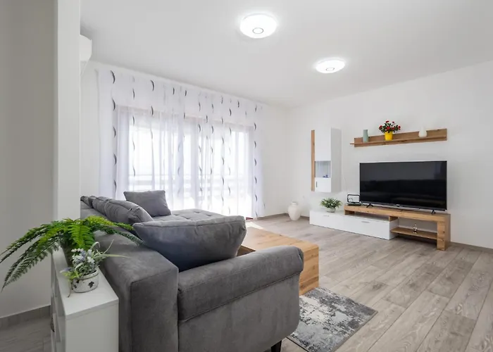 Awesome In Kolavici Apartment