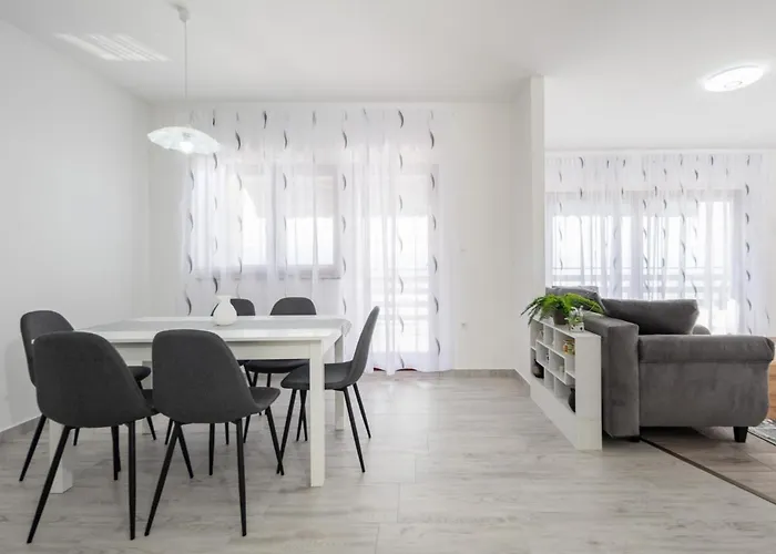 Apartment Awesome In Kolavici Slatina (Primorsko-Goranska)