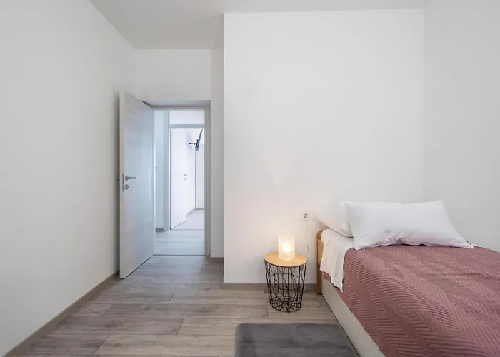 Awesome In Kolavici Apartment