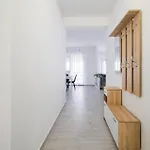 Amazing In Kolavici With House Sea View Apartment Slatina (Primorsko-Goranska)