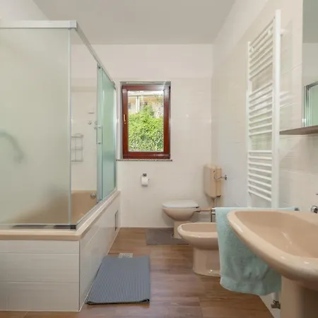 Апартаменты Amazing In Kolavici With House Sea View Slatina (Primorsko-Goranska)