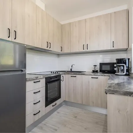 Stunning In Kolavici With Wifi Apartment *